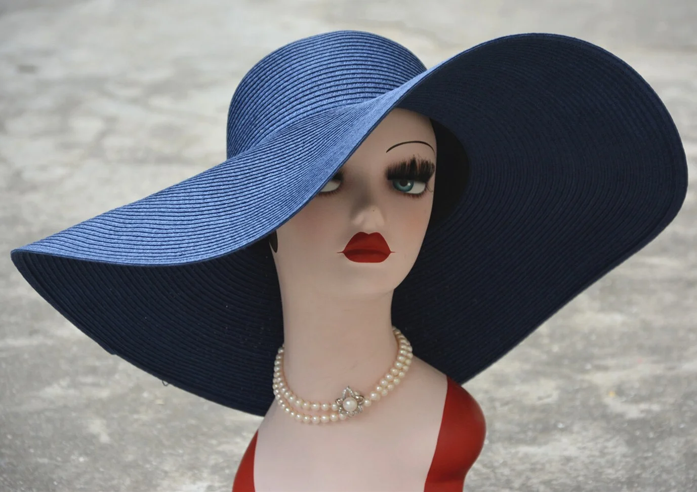 Chapeau De Paille Bleu